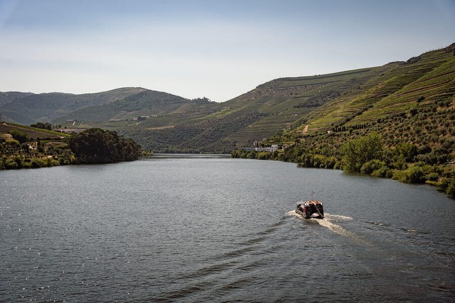 From Pinhão: Douro Valley Rabelo Boat Tour with Port Wine - Finding the pier at Cais A