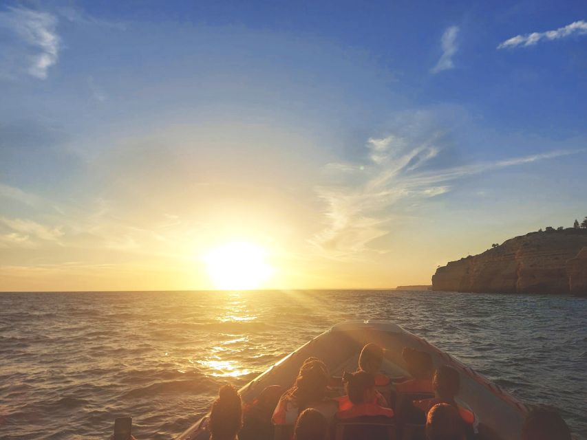 From Portimão: Benagil Sea Caves Boat Tour at Sunrise - Why the sunrise departure is worth setting an alarm