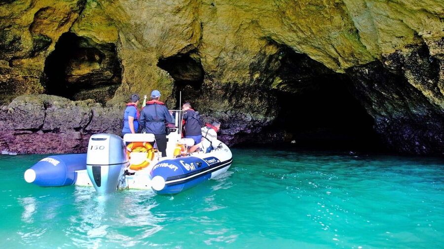 From Portimão: Private Boat Tour to Benagil Cave - Fort Santa Catarina and Ferragudo Castle