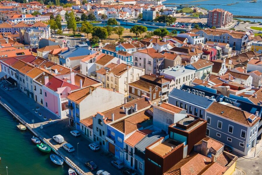 From Porto: Aveiro Private Guided Day Trip - Is $337 good value for up to four people?