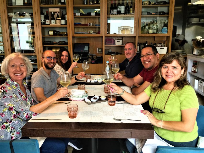 From Porto: Braga & Guimarães with Lunch Small Group Tour - A long Portuguese lunch with Vinho Verde
