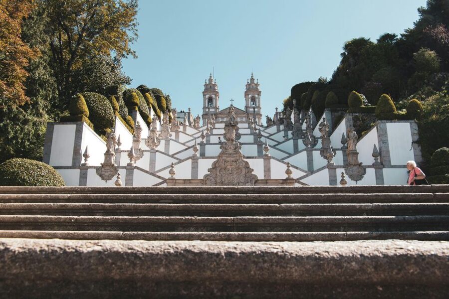 From Porto: Braga & Guimarães with Lunch Small Group Tour - A comfortable start in a van of eight