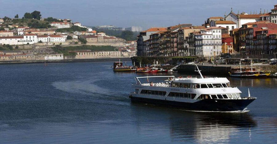 From Porto: Douro River Cruise, Winery Visit & Lunch - Starting at Estiva Quay in Porto