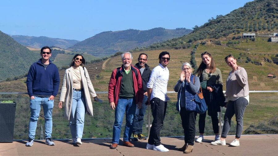 From Porto: Douro Valley Tour with Tastings, Boat & Lunch - What the small-group format really changes