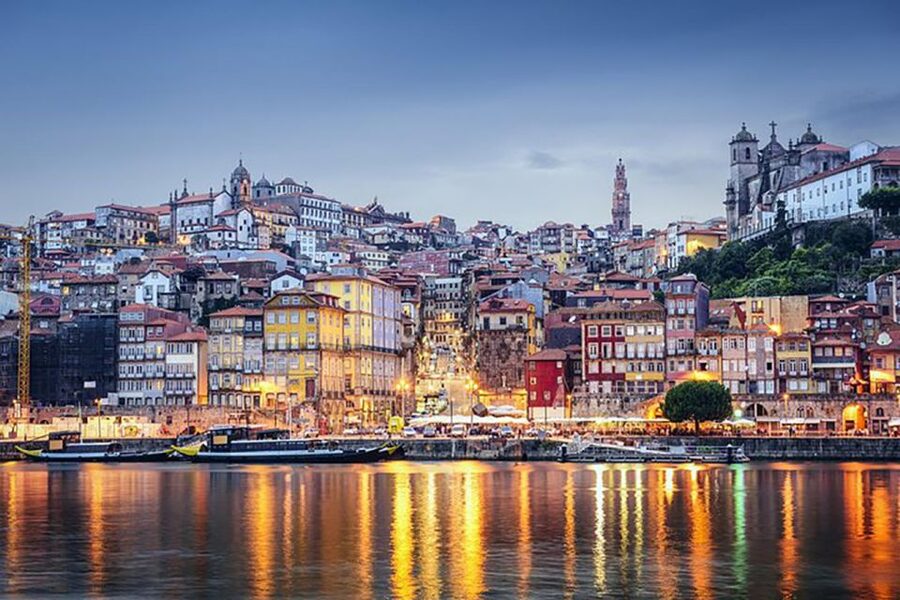 From Porto: Private Transfer to Lisbon w/ up to 4 City Stops - Why this Porto to Lisbon transfer can be a smart travel day