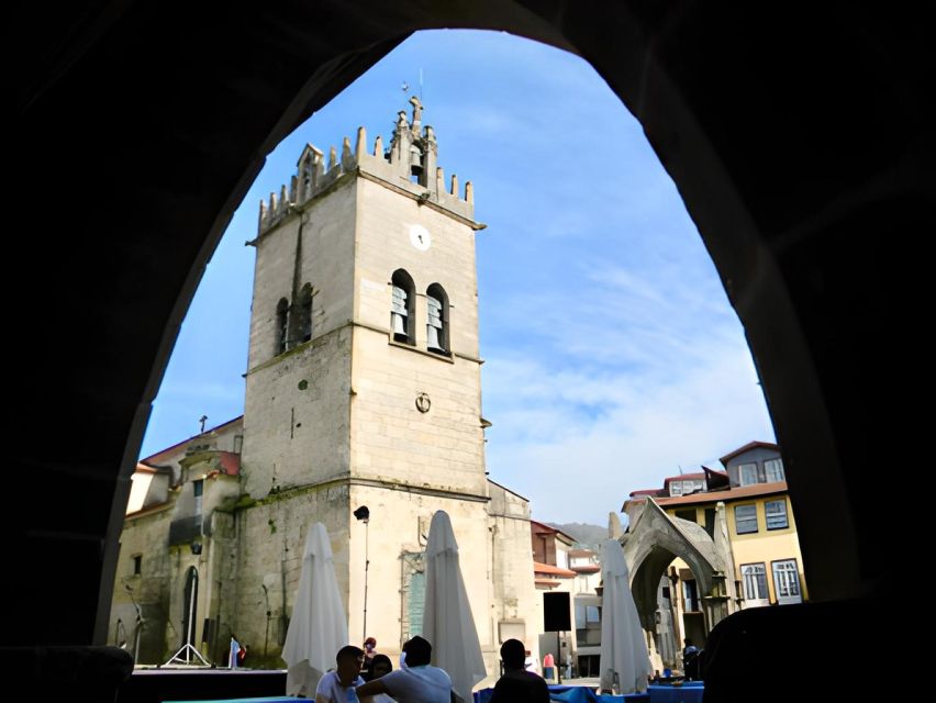 From Porto: Wonders of Braga & Guimaraes Private Day Trip - Guide quality and the value of a private driver