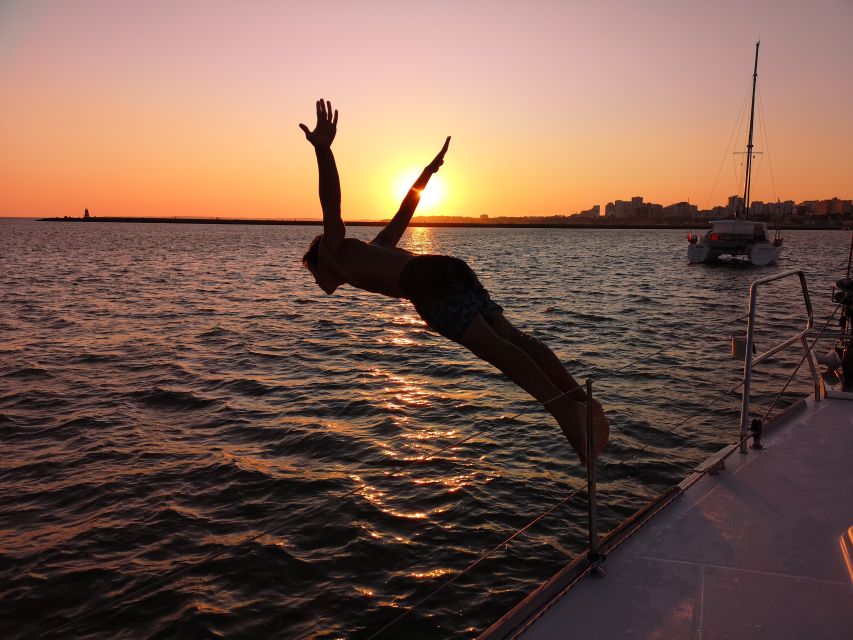 From Vilamoura: Sunset Tour on a Luxury Sailing Yacht - Sunset on the return to Vilamoura