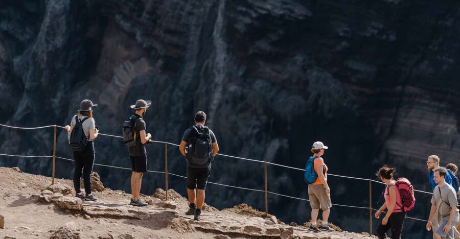 Full Day Ponta de São Lourenço - Natural Reserve - Pickup, drive, and the small café pause