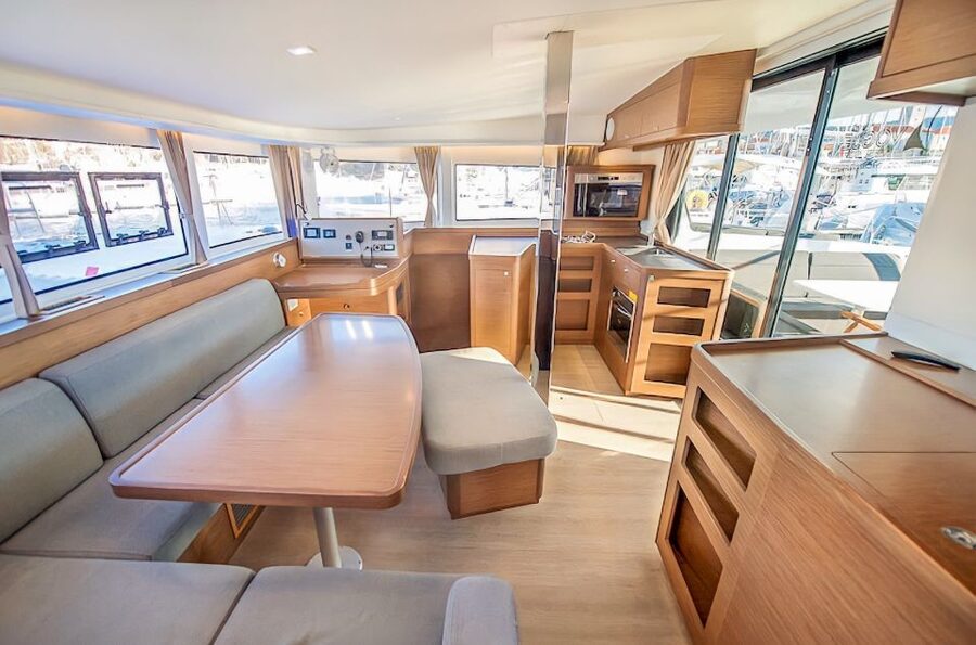 Funchal Bay: Dolphin & Whale Watch Luxury Catamaran Cruise - Sailing south to Cabo Girão