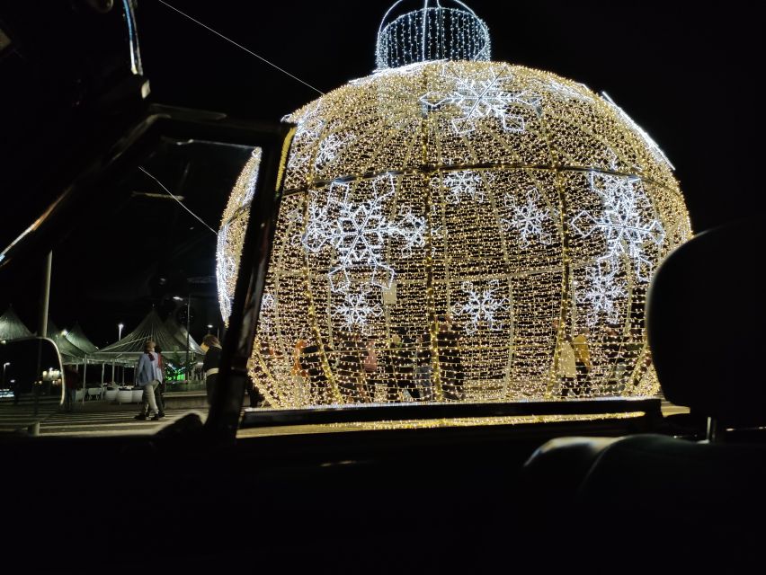Funchal: Christmas Lights Sightseeing Night Tour - Guide style and local information