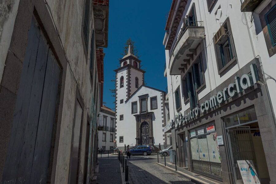 Funchal: City Highlights Tuk-Tuk Tour - Old Town lanes and the São Tiago area