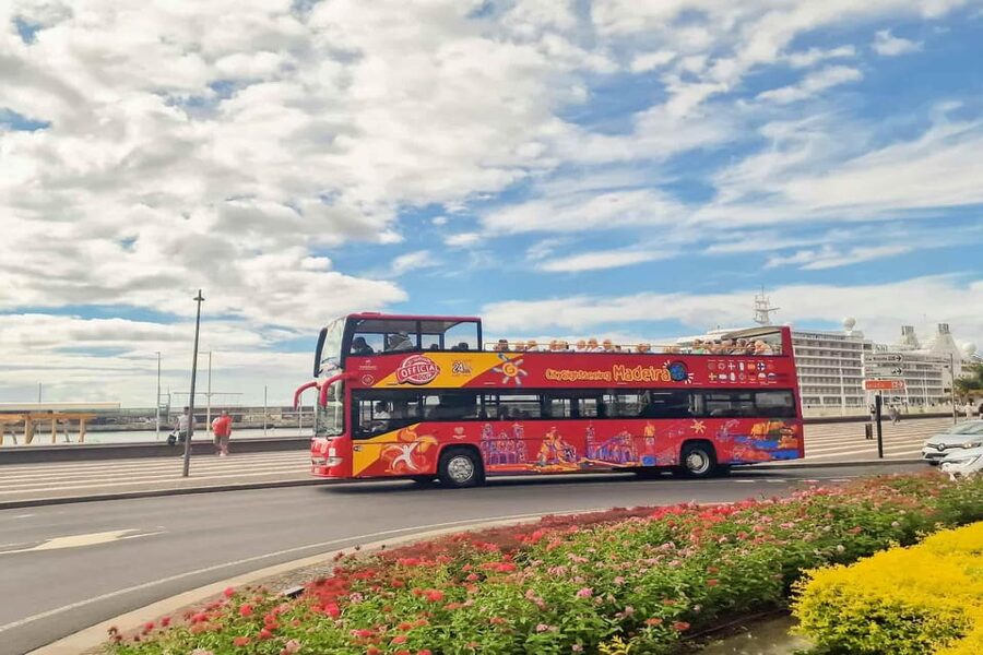Funchal: City Sightseeing Hop-On Hop-Off Bus Tour - Ride uphill for views at Pico dos Barcelos
