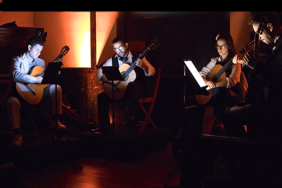 Funchal: Funchal Guitar Quartet in Concert - Seating, heat, and the church pew problem