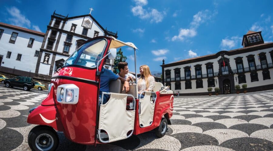 Funchal: Guided Old Town Tuk Tuk Tour and Botanical Gardens - Key points to know before you book