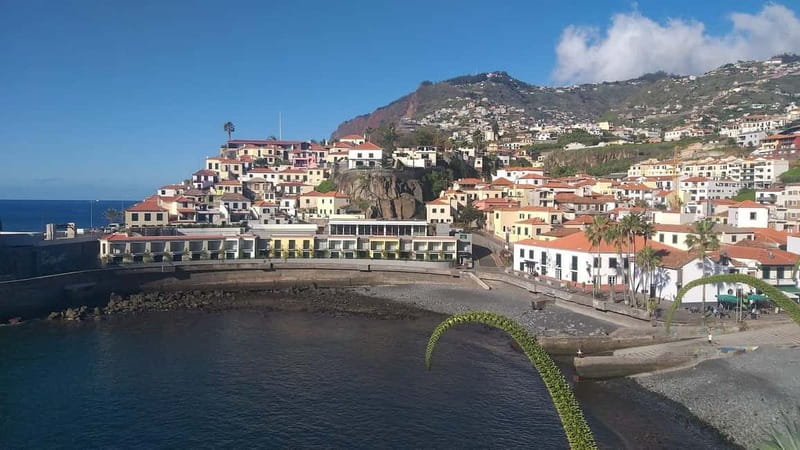 Funchal Private 4-Seater VIP Mercedes / 8-Seater Minibus - West and north: coastal views with a slower rhythm