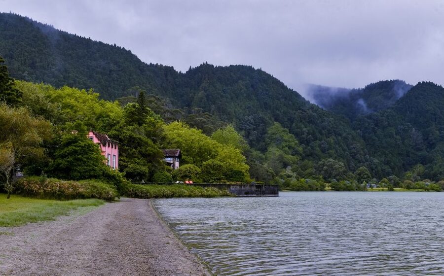 Furnas: Tea Plantations, Lake and Volcano Guided Tour - Vila Franca do Campo and its famous islet