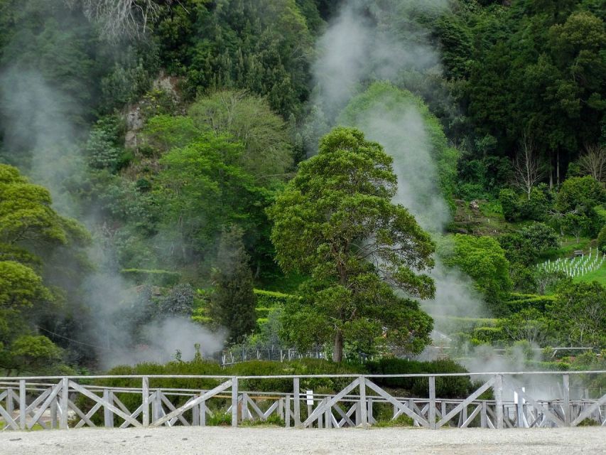 Furnas: Thermal Springs & Tea Plantation Day Tour with Lunch - Pickup and the road toward Vila Franca do Campo