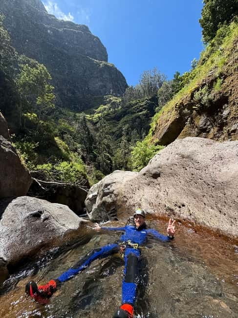 Go Explore Canyoning Level 2 (Nun's Valley) . - Transport, meeting points, and timing