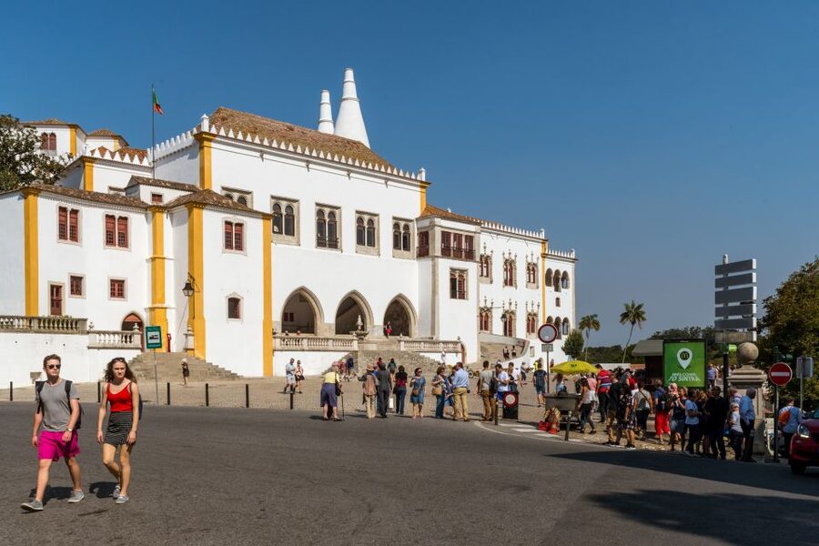 Half-Day Sintra Tour from Lisbon with Transfers - What the Driver-Guide Adds