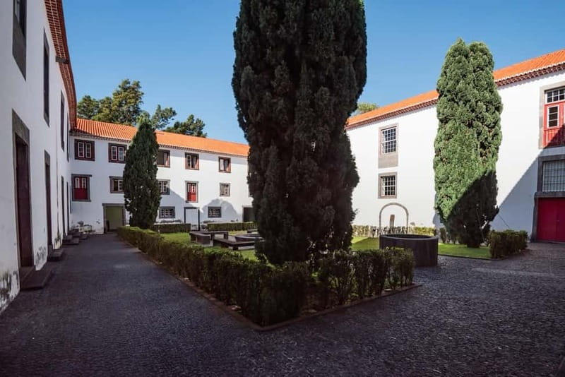 Hidden Funchal: Stories & Secrets Tour - Through the English neighbourhood and past the English Church