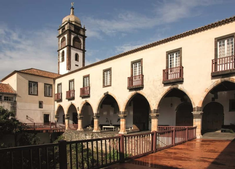 Hidden Funchal: Stories & Secrets Tour - The guides and the university mission