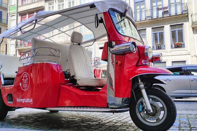 Historic Porto by Private Electric Tuk Tuk to Top Landmarks - The first warning: Porto or Vila Nova de Gaia?