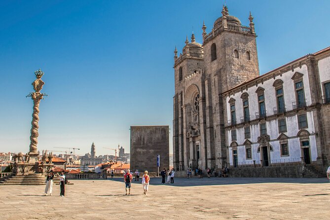 Historic Porto by Private Electric Tuk Tuk to Top Landmarks - Meeting at Rua do Corpo da Guarda