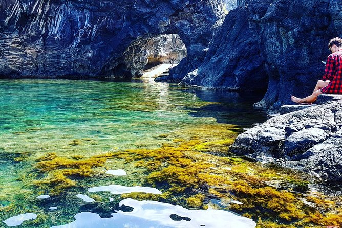 Jeep Tour Amazing West to Natural Pools -Full-Day - Porto Moniz: the day’s main pause
