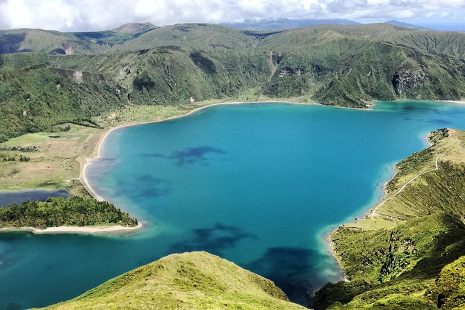 Jeep Tour Full Day Sete Cidades & Lagoa do Fogo with lunch and drinks included. - Lunch with Azorean food and local drinks