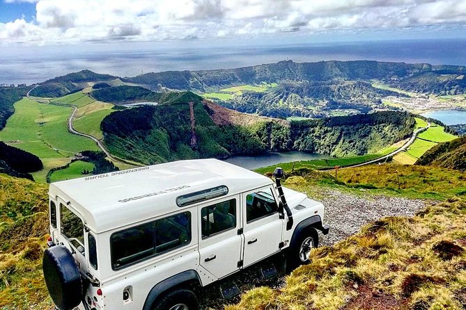 Jeep Tour Full Day Sete Cidades & Lagoa do Fogo with lunch and drinks included. - Lagoa do Fogo from the belvedere