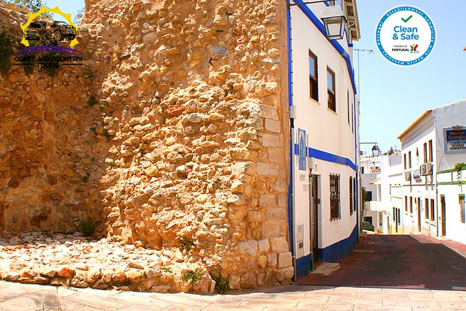 Jeep Tour of the City and Coast of Albufeira - Praia dos Arrifes and its natural pools
