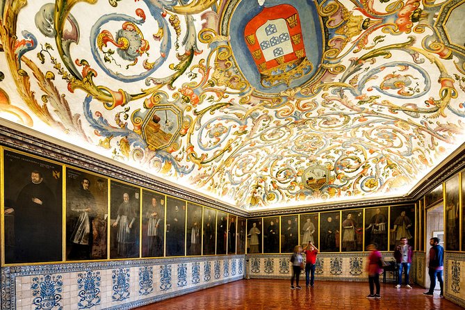Joanina Library & Coimbra University | Private Former Alumni Tour - Touring the University of Coimbra campus