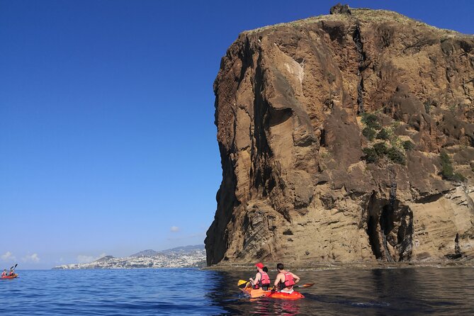 Kayak and Snorkeling Tour in Underwater Nature Reserve Garajau - Paddling out from Caniço