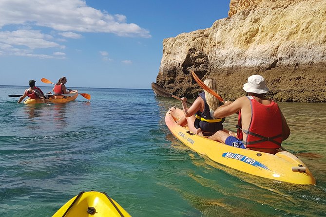 Kayak Benagil Cave with 1st kayak tour company - Starting near Portimão and Lagoa