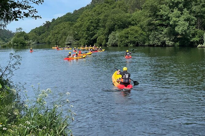 KAYAK TOUR: Descend the Beautiful Lima River - A snack stop that helps keep the group moving