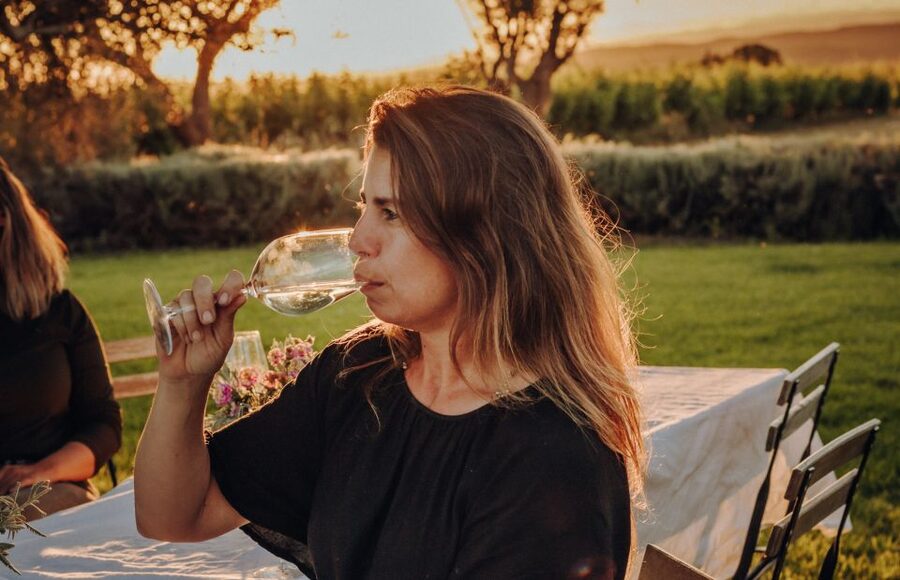 Lagoa: 2.5-Hour Vineyard Dinner with Winetasting - Sunset, shared tables, and the social side