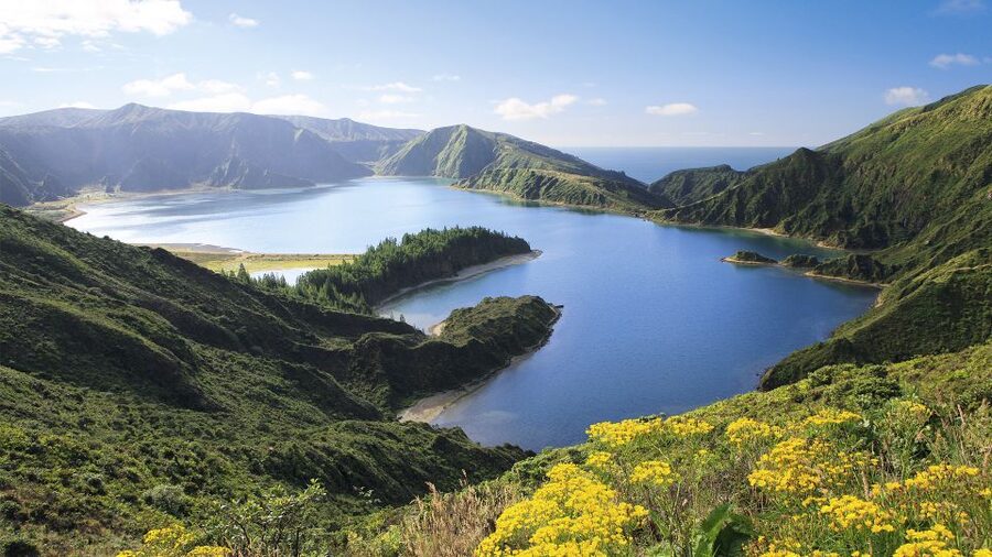 Lagoa do Fogo: Guided Volcano Geo Tour w/ Hotsprings Bathing - Weather, timing, and the value of the route