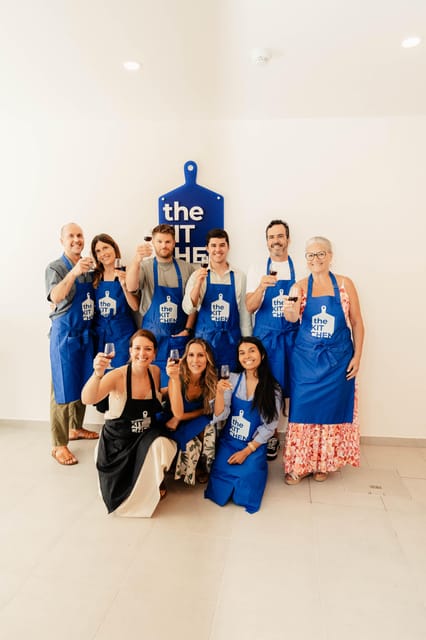 Lagos: Bake Pastel de Nata – Class in Lagos, Algarve - The pastry stage: hands-on work with puff pastry