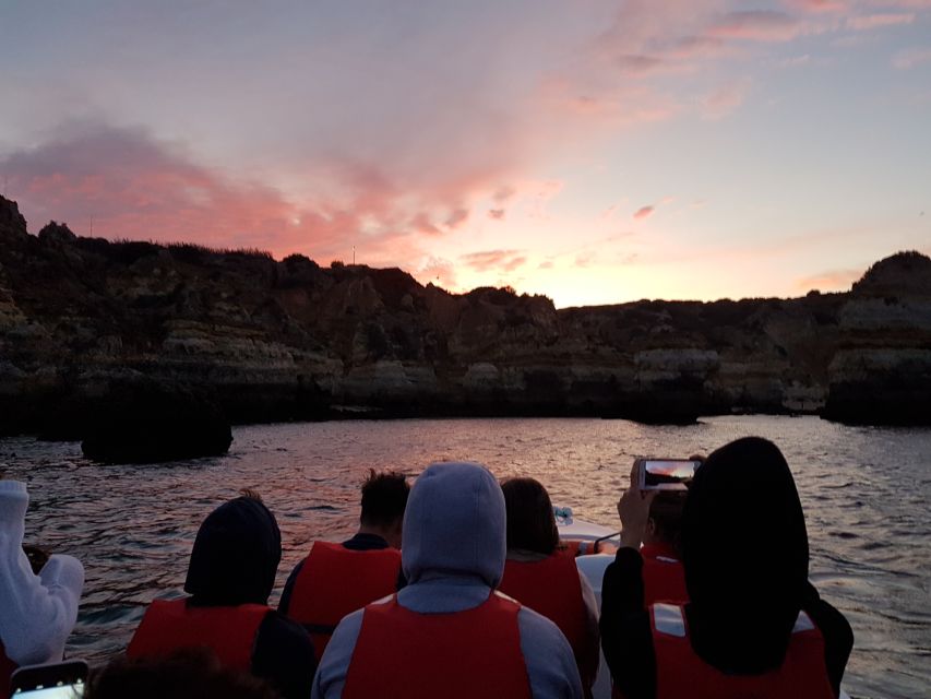 Lagos: Guided Ponta da Piedade Sunset Boat Tour - What the 75 minutes feel like