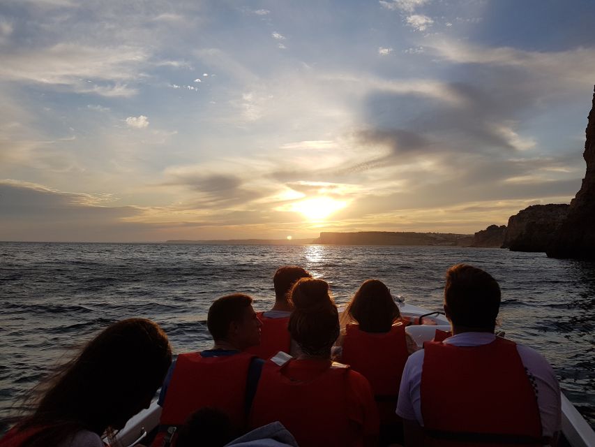 Lagos: Guided Ponta da Piedade Sunset Boat Tour - Shared boat or private outing