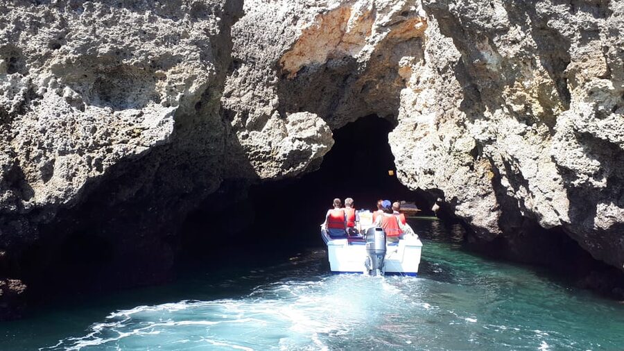 Lagos: Ponta da Piedade Grotto 1-Hour Tour with Local Guide - Beaches, Coves, and the Ponta da Piedade Lighthouse