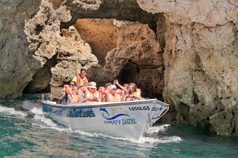 Lagos: Ponta da Piedade Rock Formations Guided Boat Tour - Seeing Ponta da Piedade from the water