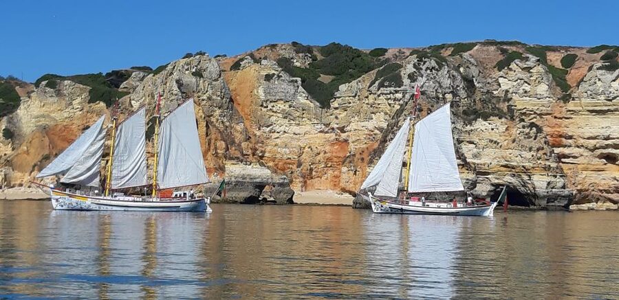 Lagos: Ponta Piedade Sail & Caves Cruise w/Portuguese Tapas - Arriving at Ponta da Piedade