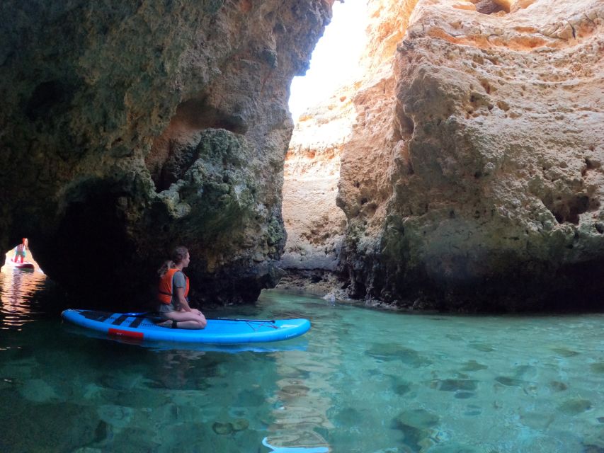 Lagos SUP Caves&Grottoes Tour at Sunrise, Ponta da Piedade - Meeting at D. Ana Beach and getting ready
