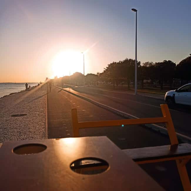 Lisbon: 1-Hour Beer or Sangria Bike Sightseeing Tour - Who Will Get the Most From It?