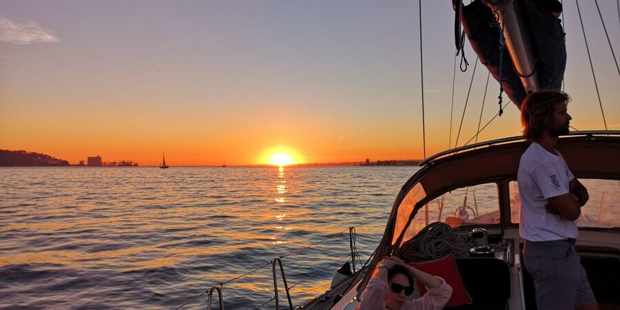 Lisbon: 2-Hour Sunset Sailing Tour on Luxury Sailing Yacht - Belém Tower and the Age of Discoveries