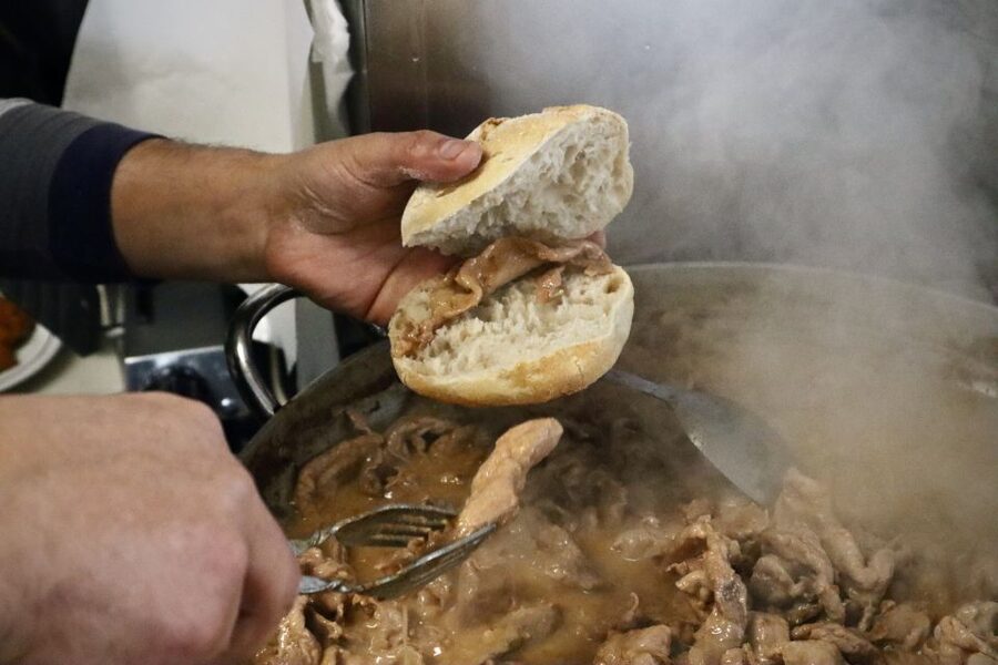 Lisbon: 3-Hour Secret Food Tour - Seasonal fruit and the famous Pastel de Nata