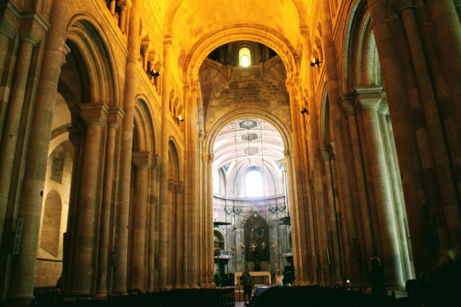 Lisbon: 3-Hour Sightseeing Tour by Tuk-Tuk - Alfama and Graça: Lisbon from above and below