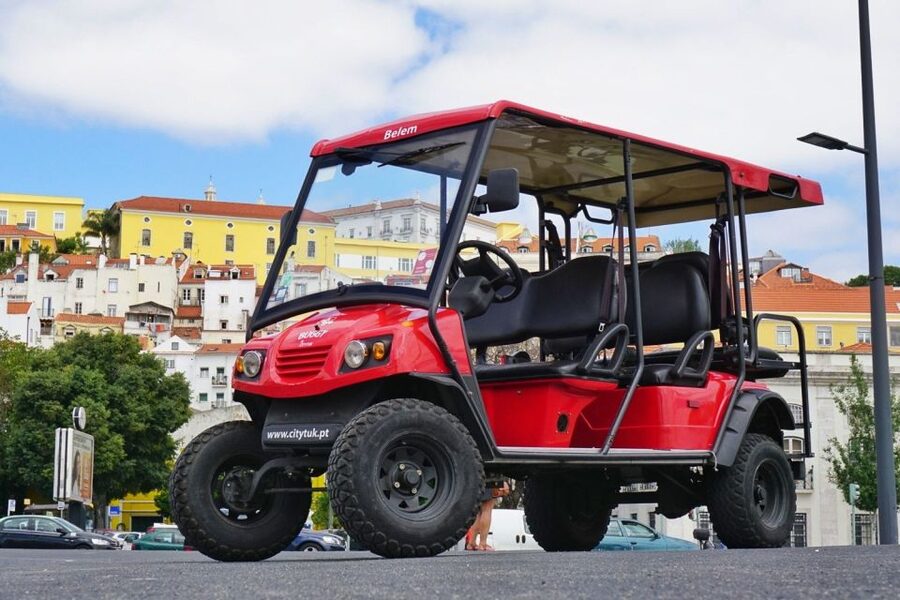 Lisbon: 3-Hour Street Art Tuk Tuk Tour - Viewpoints that give the art some context