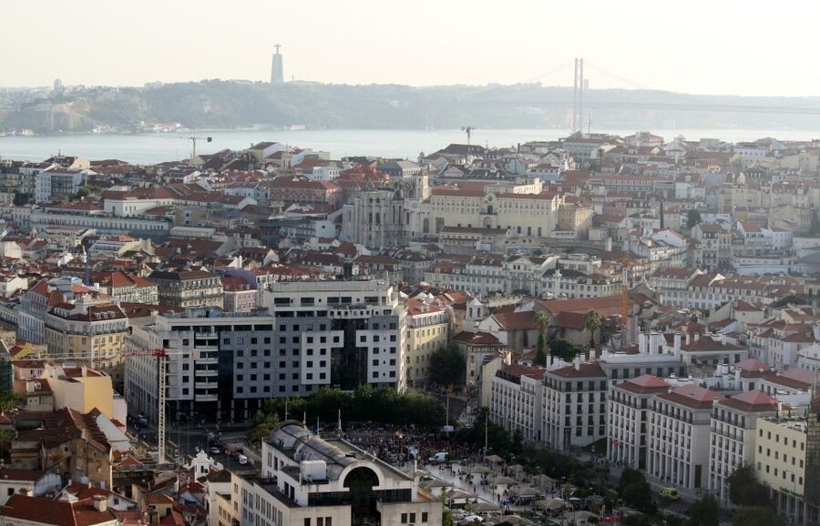 Lisbon: 3-Hour Tour by E-Bike - Avenida da Liberdade and Lisbon’s polished side